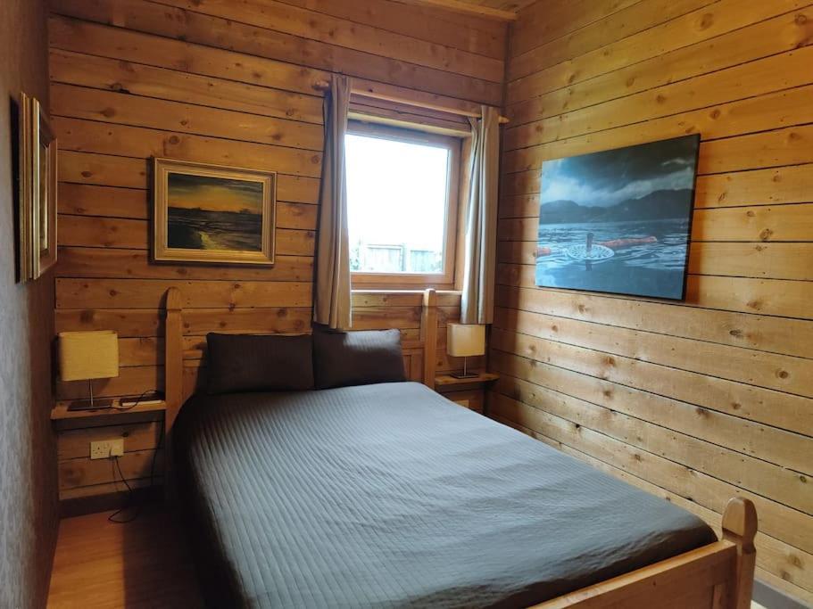 Holiday House With Garden And Sauna Дърнес Екстериор снимка